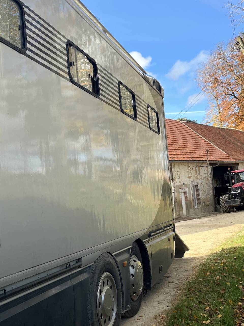 PL 8 places chevaux 6 couchages Renault 430 de 2012 