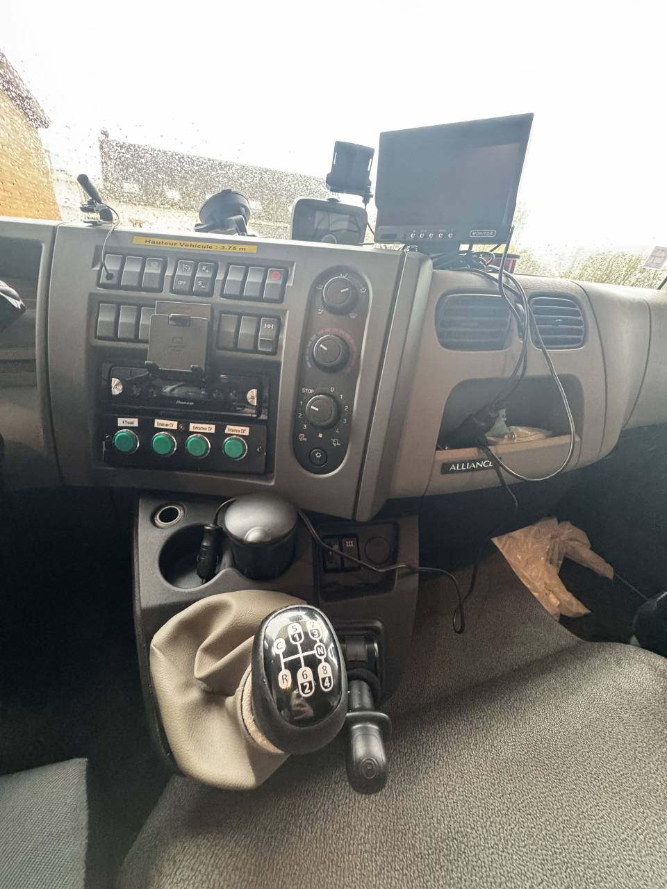  Camion Chevaux Renault / Theault &ndash; 16T &ndash; 6 places &ndash; Tr