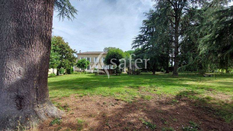 Deux maisons de CHARME - proche SAINT EMILION