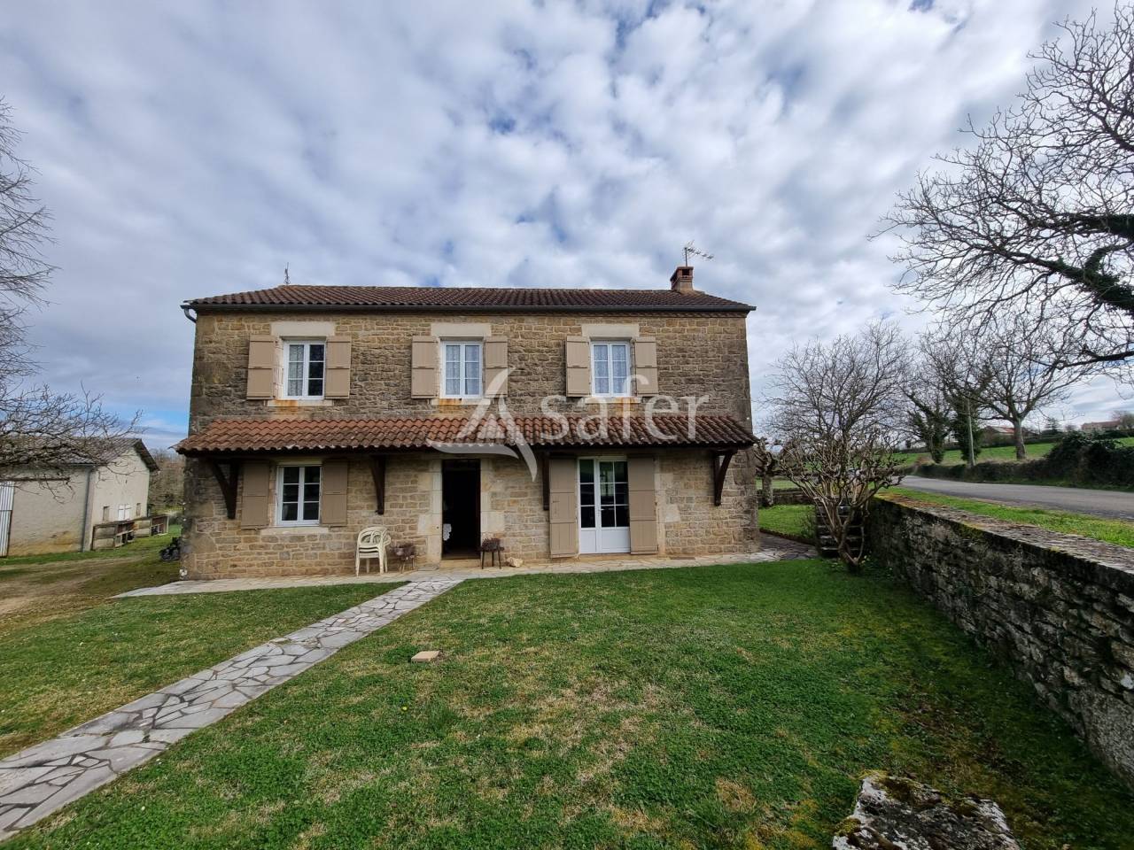 Ensemble quercynois sur 3,5 ha au Coeur du Lot