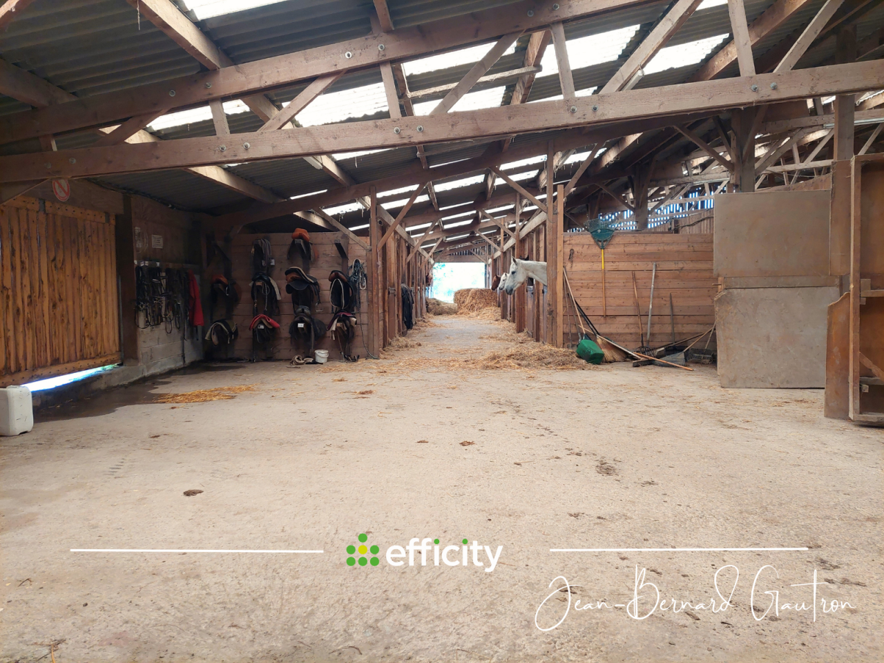 Ecuries, centre &eacute;questre, carri&egrave;re, 6 ha