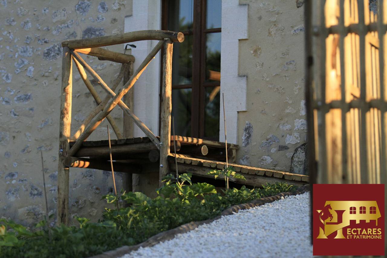 Domaine de 41 hectares, maison de ma&icirc;tre et installations &eacute;questres en P&eacute;rigord 