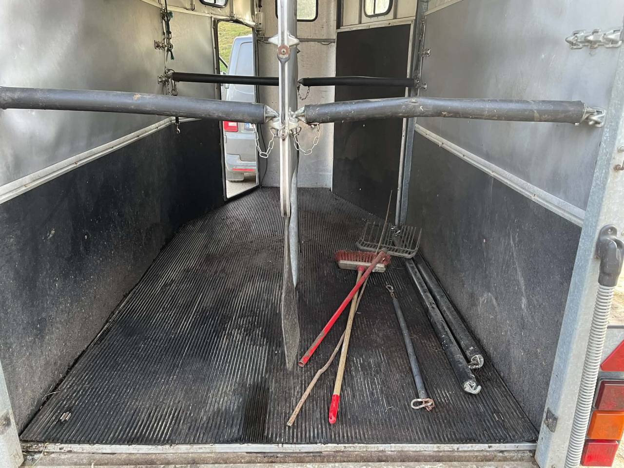 GRAND Van IFOR WILLIAMS plancher ALU 2 chevaux HB510R/1