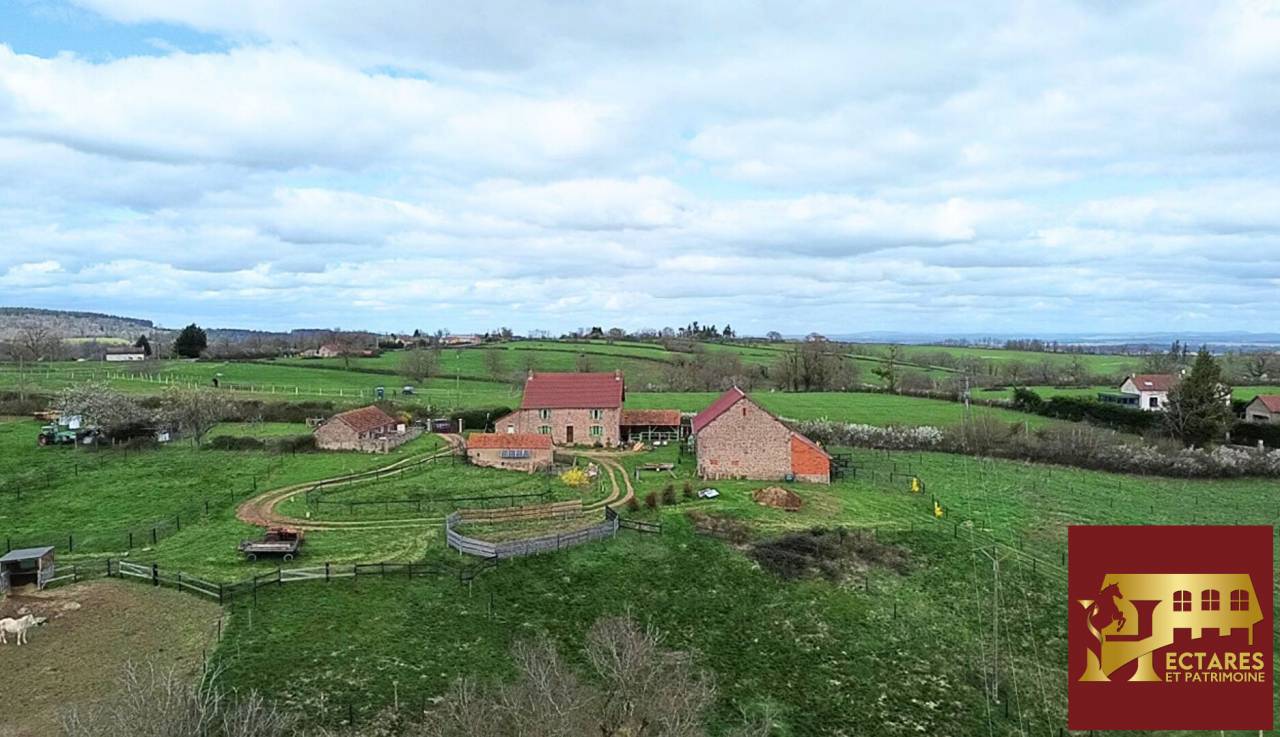 Propri&eacute;t&eacute; &eacute;questre 12,9 hectares