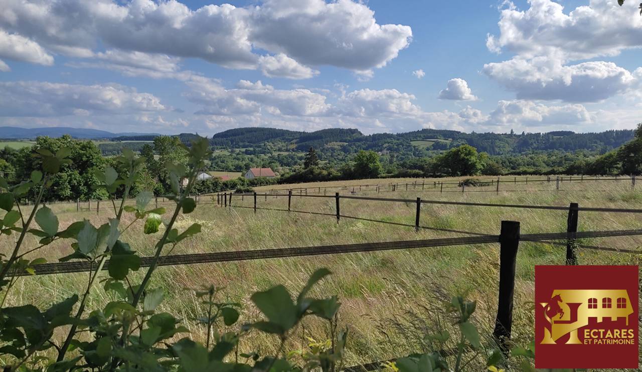 Propri&eacute;t&eacute; &eacute;questre 12,9 hectares