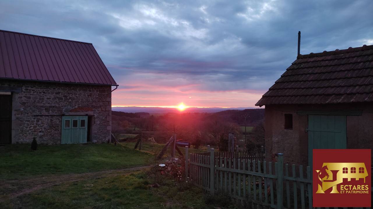 Propri&eacute;t&eacute; &eacute;questre 12,9 hectares