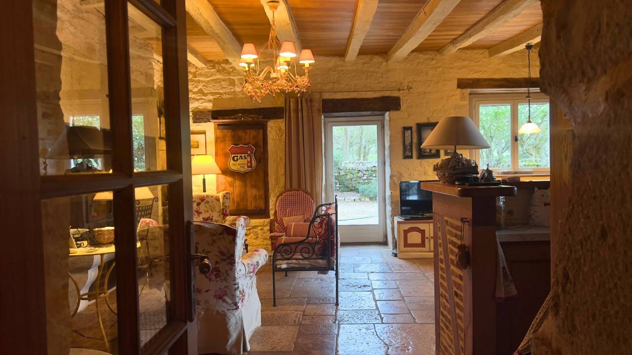 propri&eacute;t&eacute; de caract&egrave;re de 6,4 hectares - Lot (46)