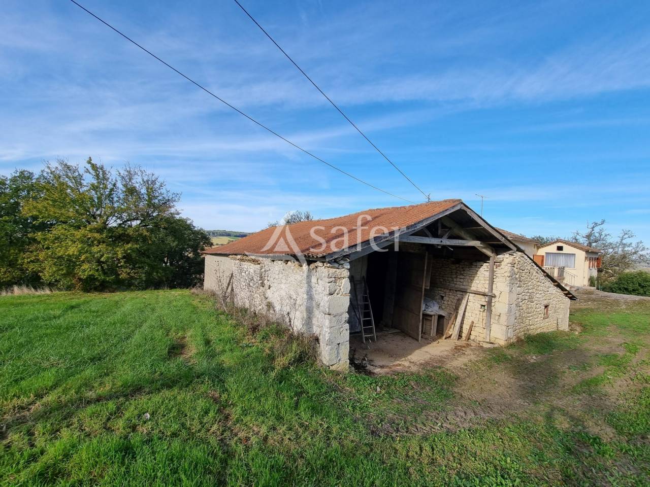 Ancien corps de ferme sur 11 ha au coeur du Quercy Blanc