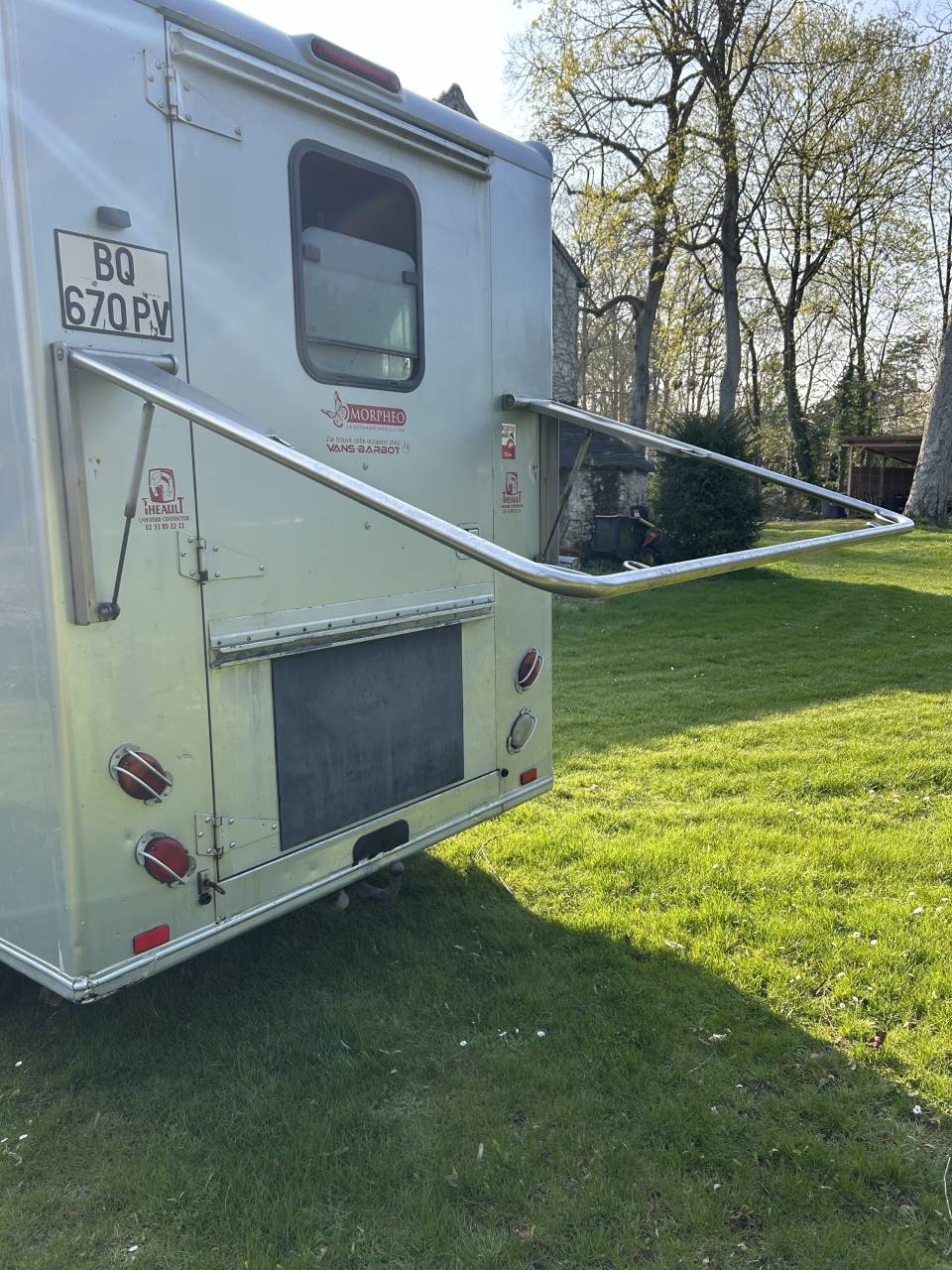 Camion Renault Master II carrosserie THEAULT 2006