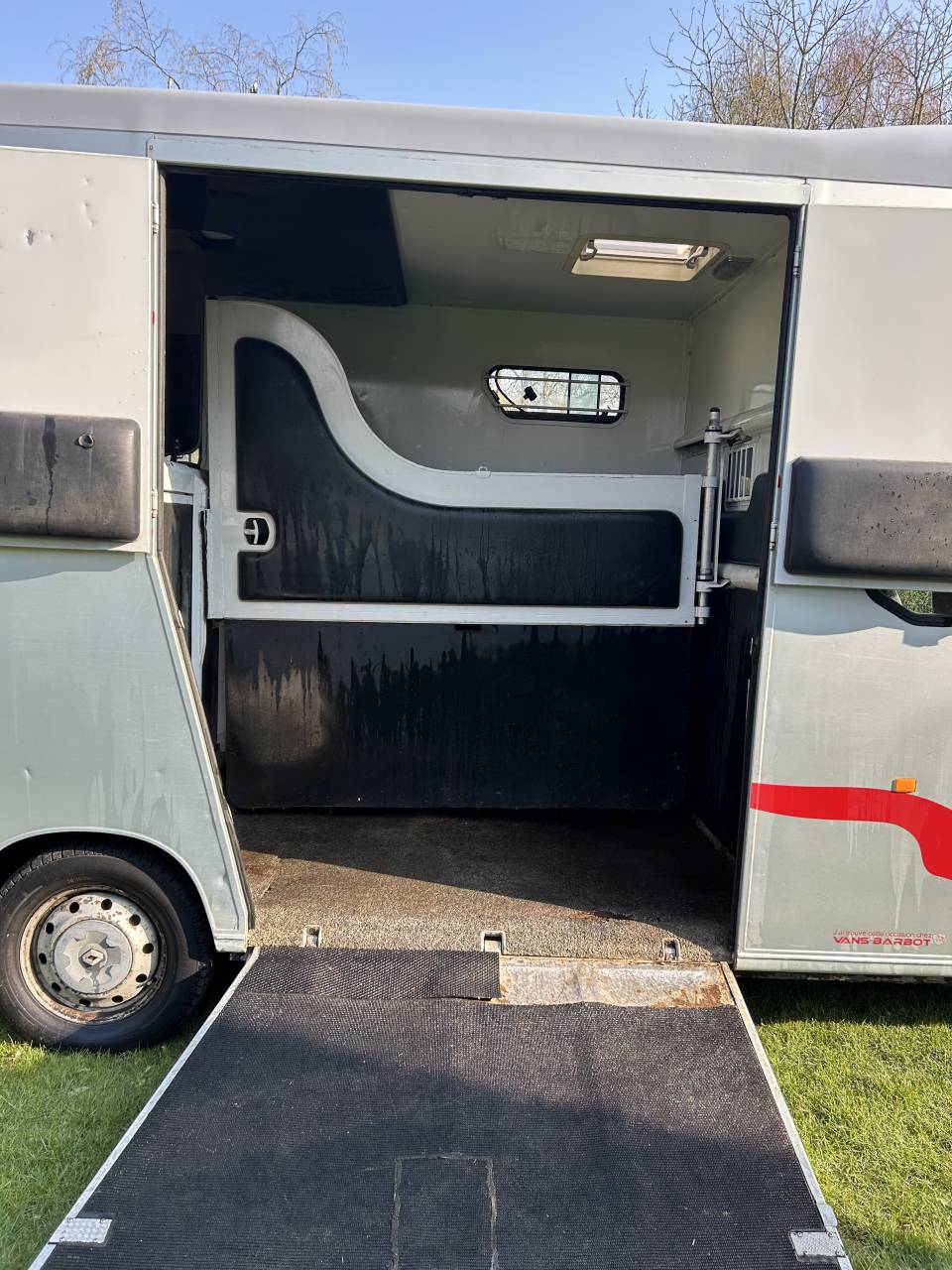 Camion Renault Master II carrosserie THEAULT 2006