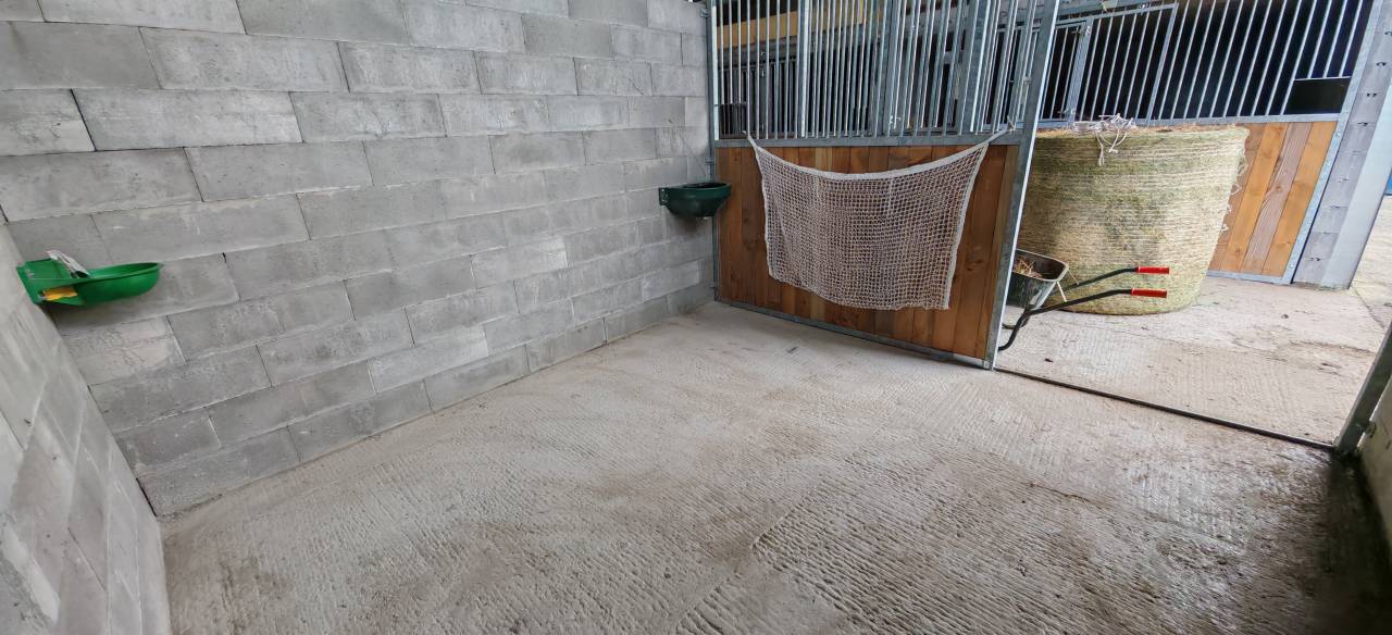 &Eacute;curie sur Sart-Custinne (Gedinne) &agrave; 5min du 08