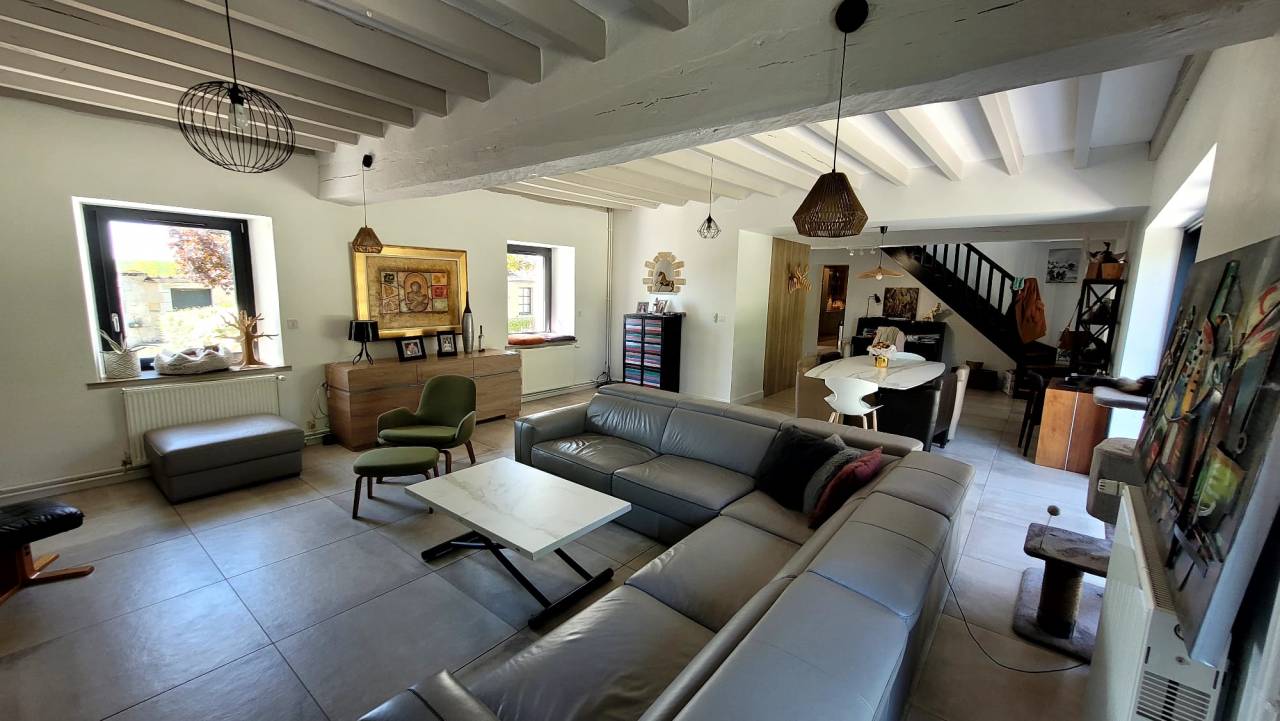 Propri&eacute;t&eacute; &eacute;questre priv&eacute;e CHATEAUDUN - carri&egrave;re, 2boxes