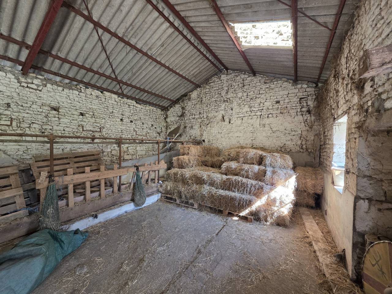 Havre de paix sur 2 ha 15 mn ST JEAN D'ANGELY