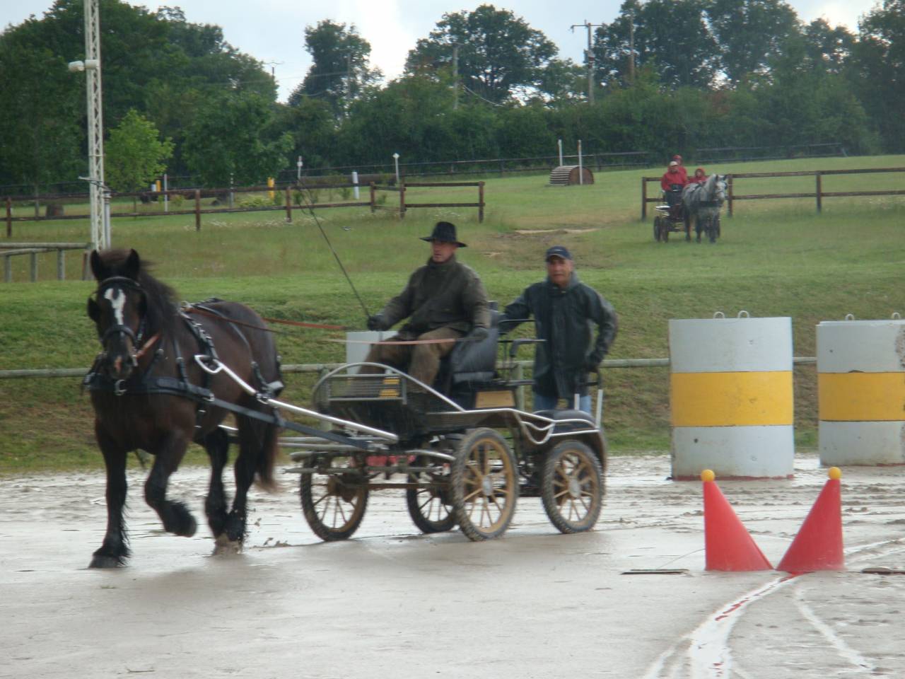 plusieurs voitures cause retraite