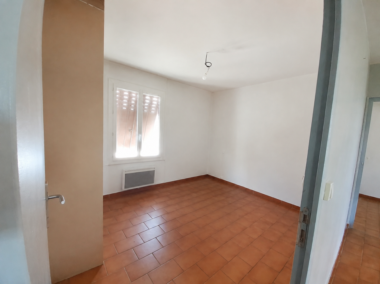 &Agrave; 20 min de St-&Eacute;milion et 10 min de Branne, 2 logements
