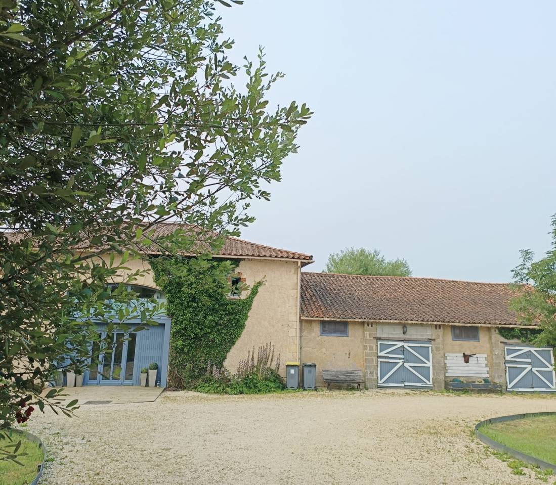 Maison/loft sur 4 ha