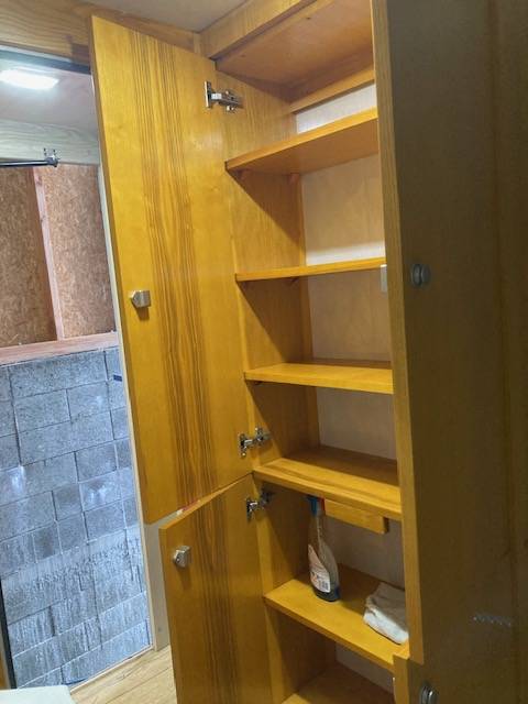  RENAULT 44HH1 BTE  5 CHEVAUX  AVEC APPARTEMENT PUP OUT