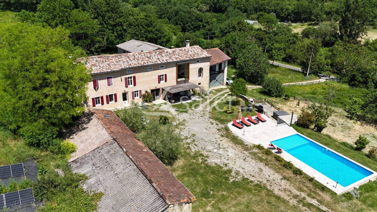 Domaine sur 6 hectares avec accueil touristique