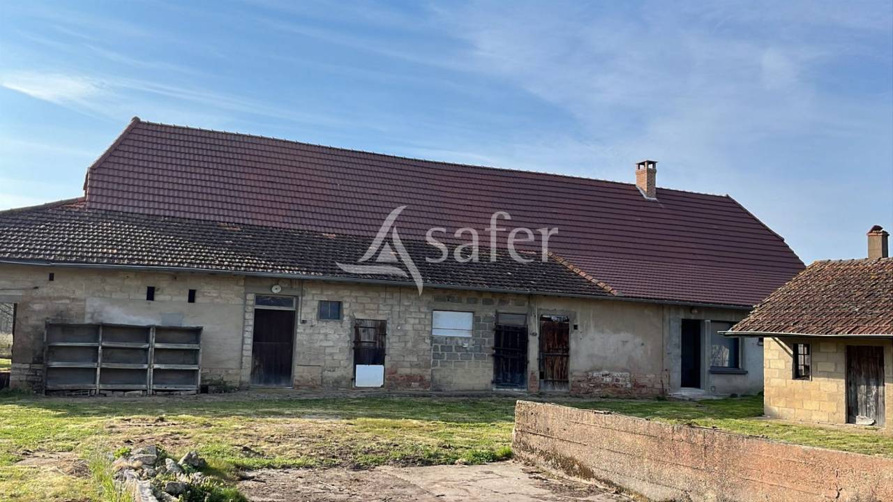 Ferme Bressane &agrave; r&eacute;nover