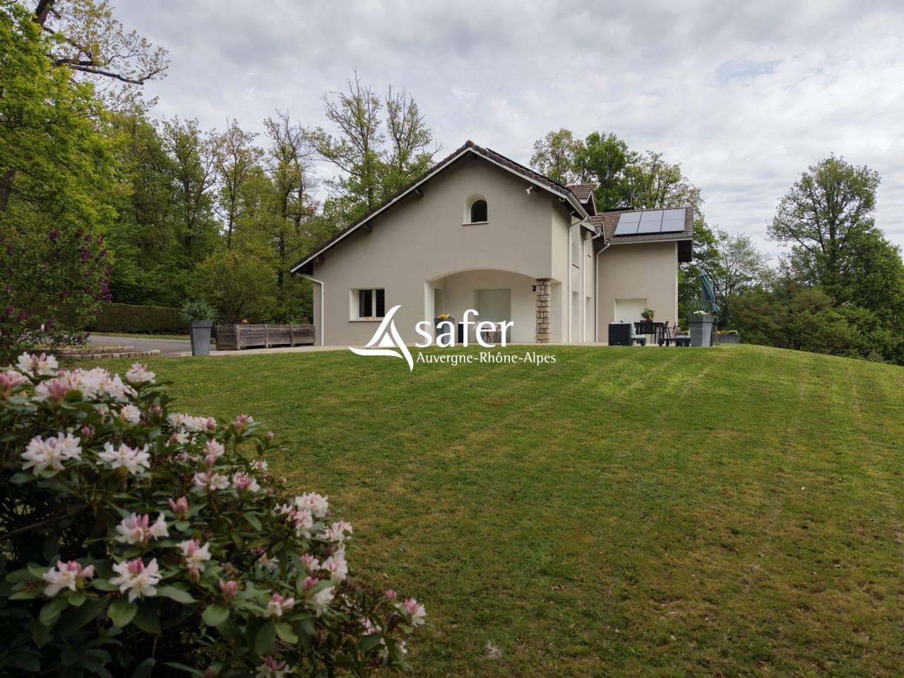Propri&eacute;t&eacute; &agrave; vocation &eacute;questre en r&eacute;gion st&eacute;phanoise