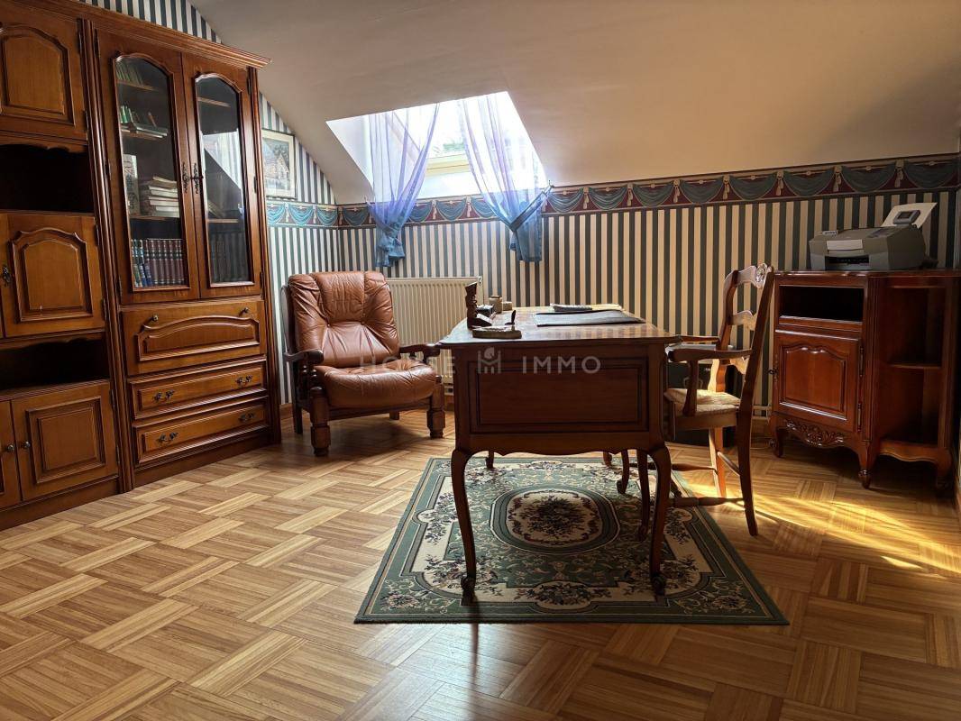 Domaine de charme 340 m&sup2; + terrain 3,6 ha - fort potentiel