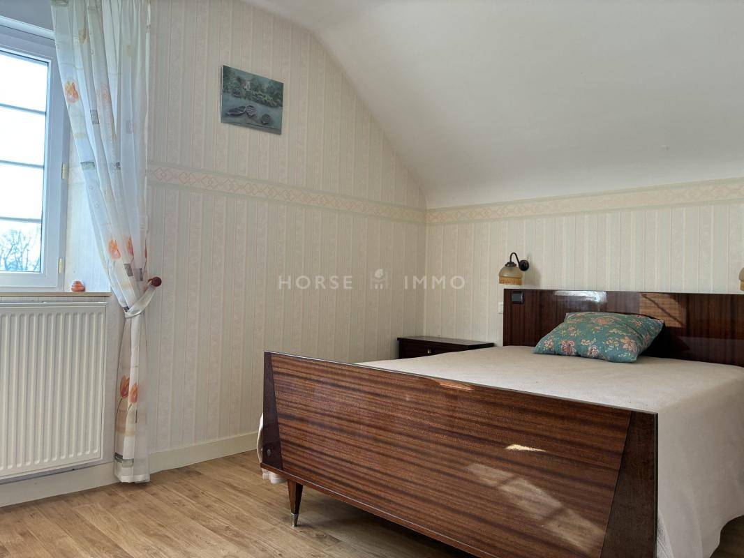 Domaine de charme 340 m&sup2; + terrain 3,6 ha - fort potentiel