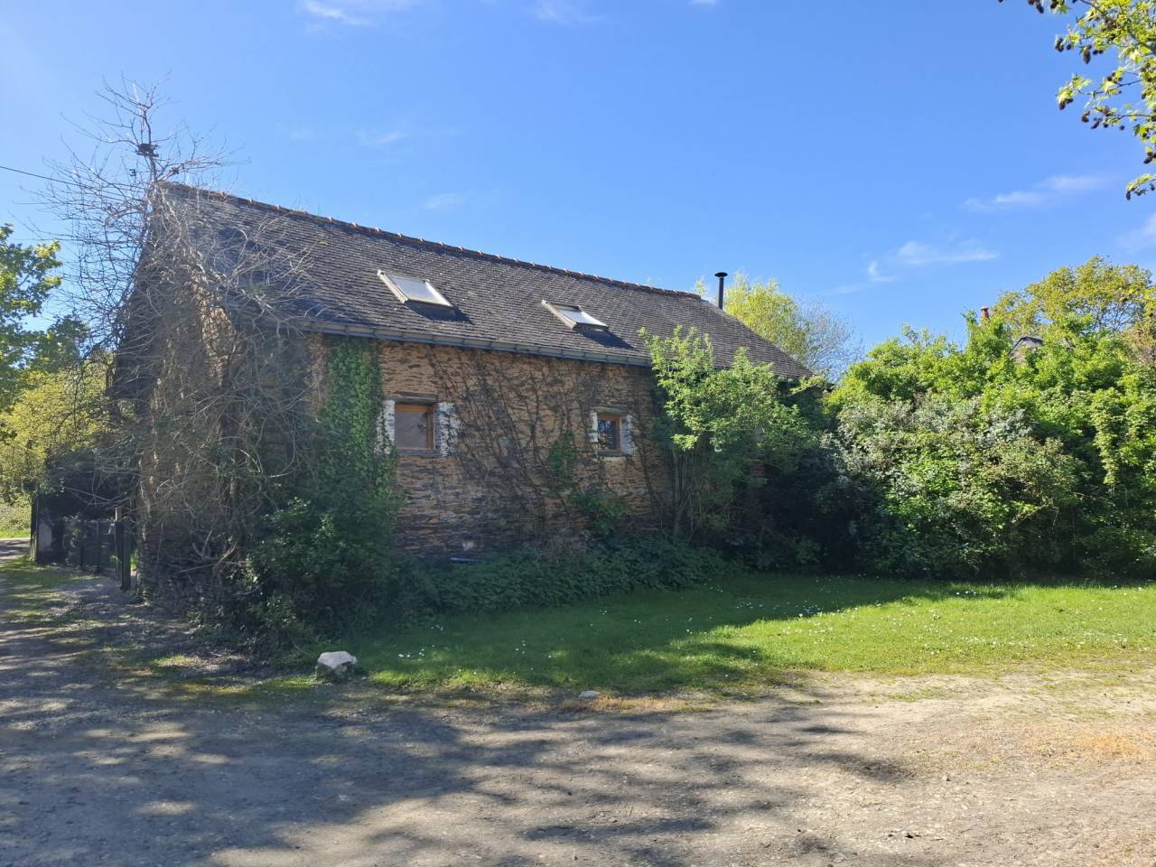 ? Domaine &eacute;questre de prestige avec &eacute;tang priv&eacute;  10 hec