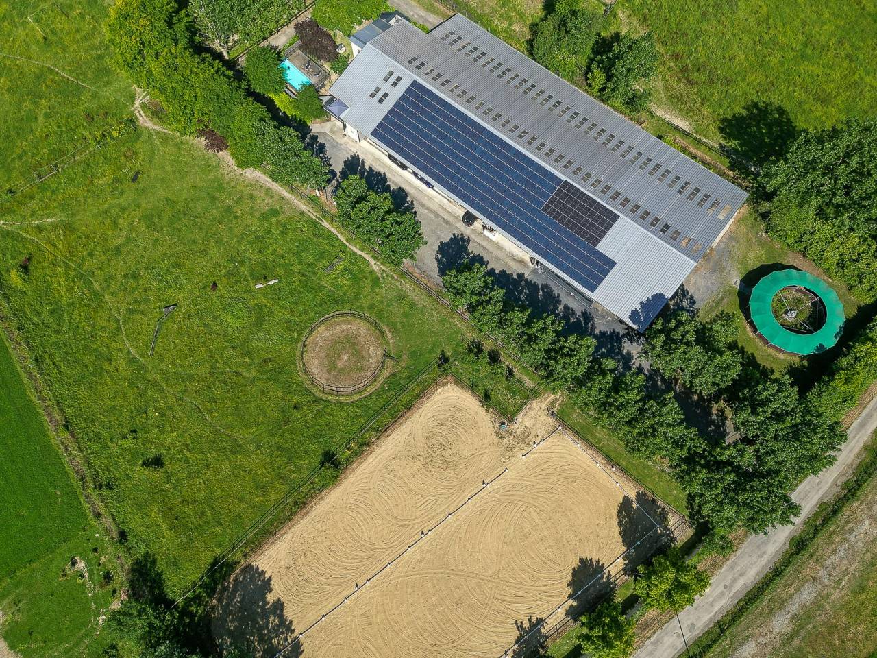 DOMAINE EQUESTRE PROFESSIONNEL SUR 6,5 HA - (65)
