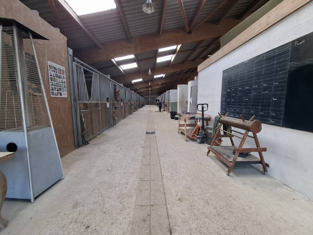 Propri&eacute;t&eacute; d'exception avec domaine &eacute;questre  &Agrave; 20 minut