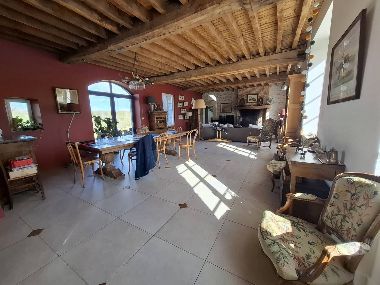 Propri&eacute;t&eacute; d'exception avec domaine &eacute;questre  &Agrave; 20 minut