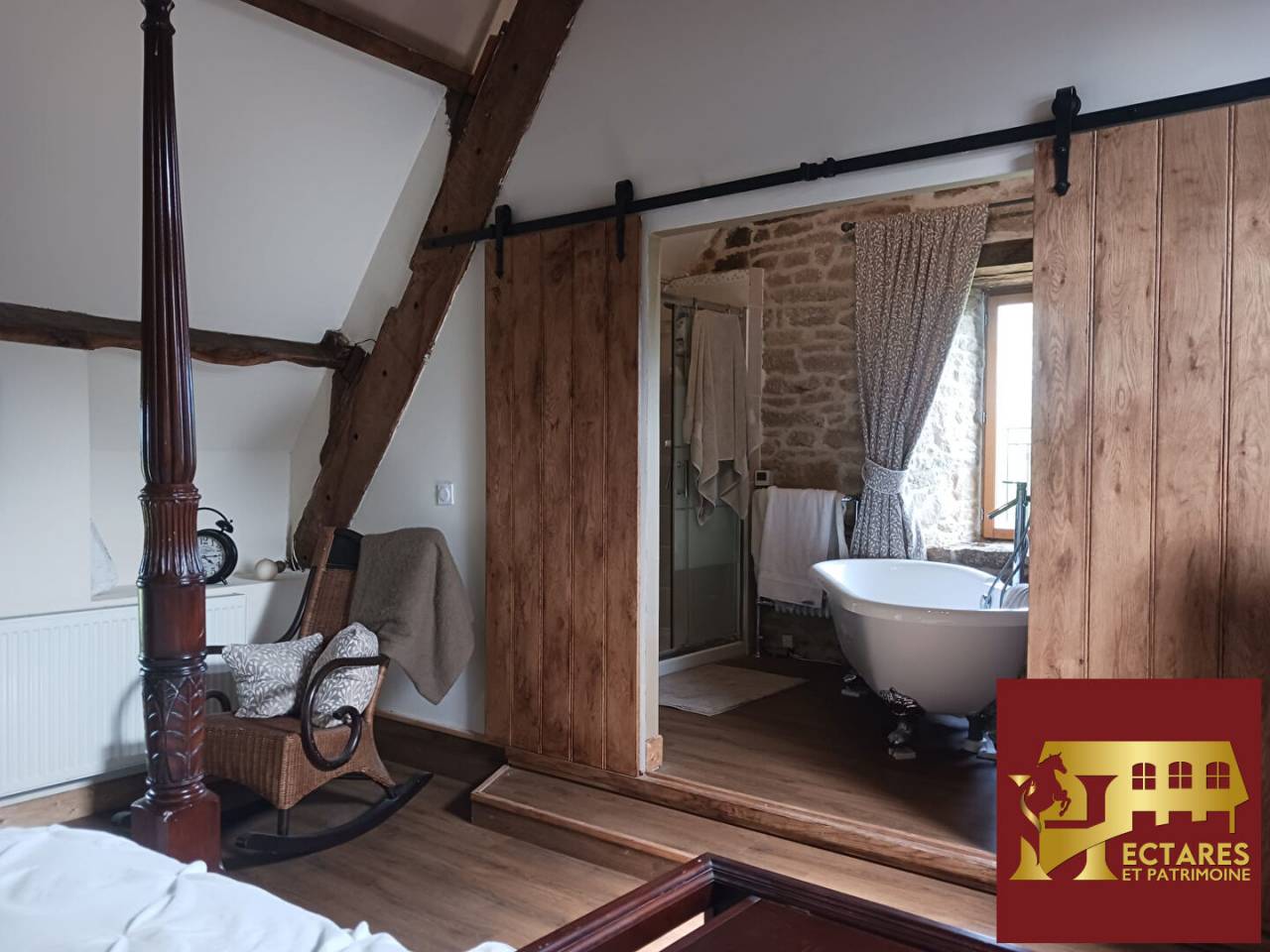 Domaine &eacute;questre 26 Hectares avec G&icirc;te