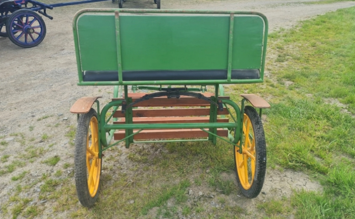 Carriole pour poney de 1m30 &agrave; 1m50